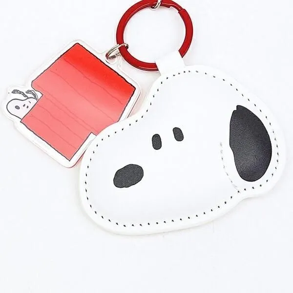 赤いチャームが可愛い