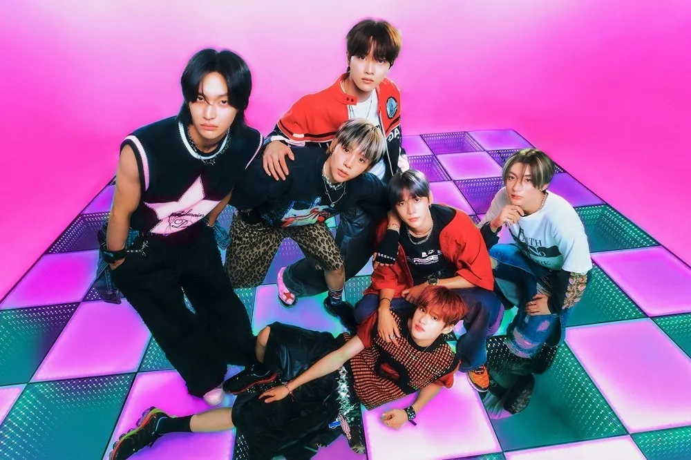 RIIZEメンバーの集合写真