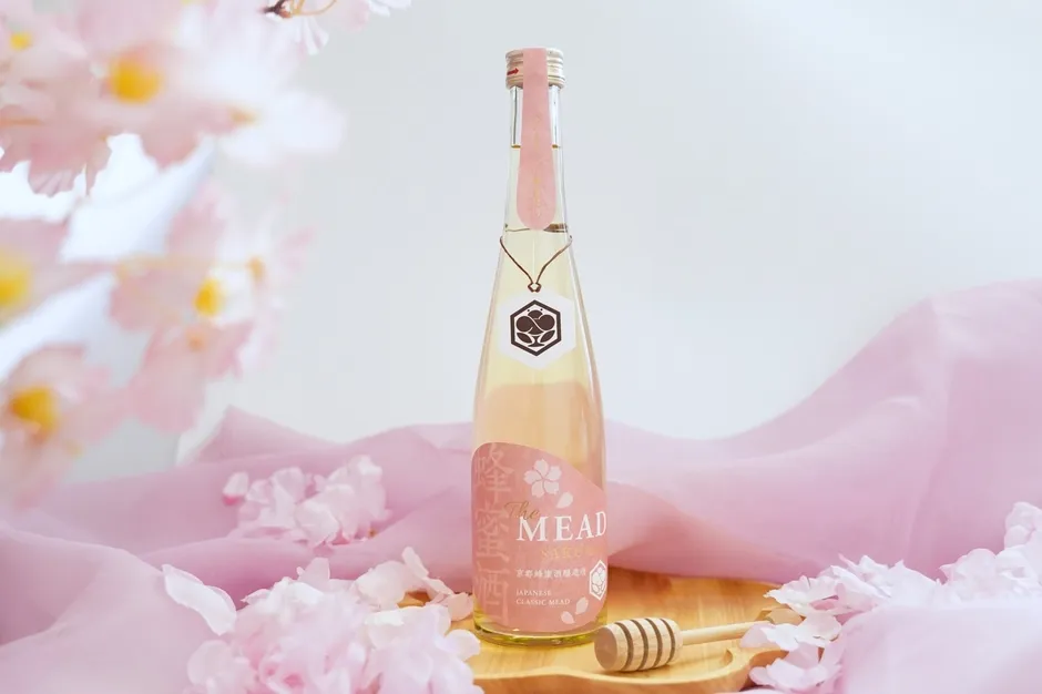 The MEAD 大阪桜のボトル