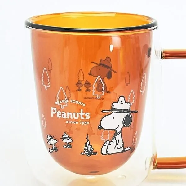 ビーグルスカウトのロゴが入ったマグカップ