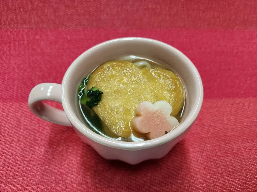 ハートのお揚げがかわいいバレンタイン限定うどん