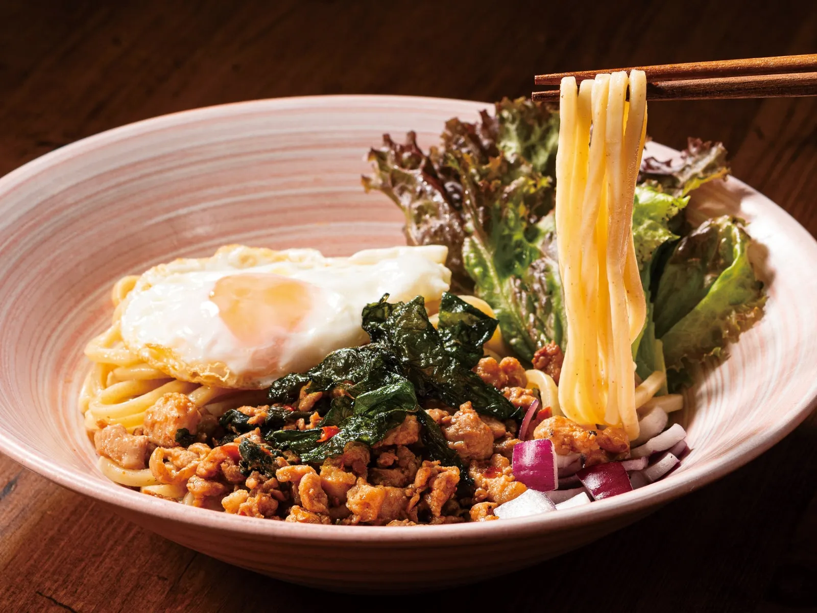ガパオまぜ麺(麺アップ)