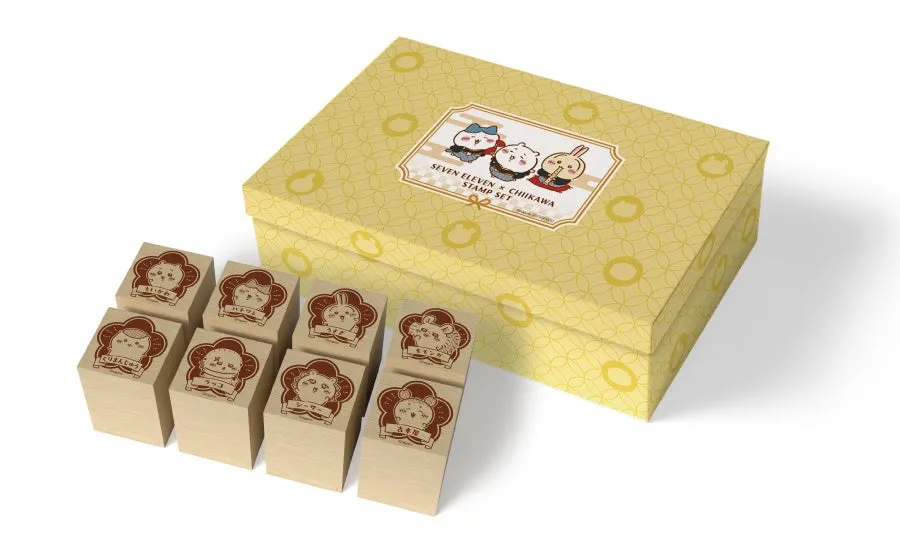 セブンイレブンとちいかわのコラボスタンプセットの画像です。スタンプはちいかわのキャラクターがデザインされており、箱にも同じデザインが施されています。