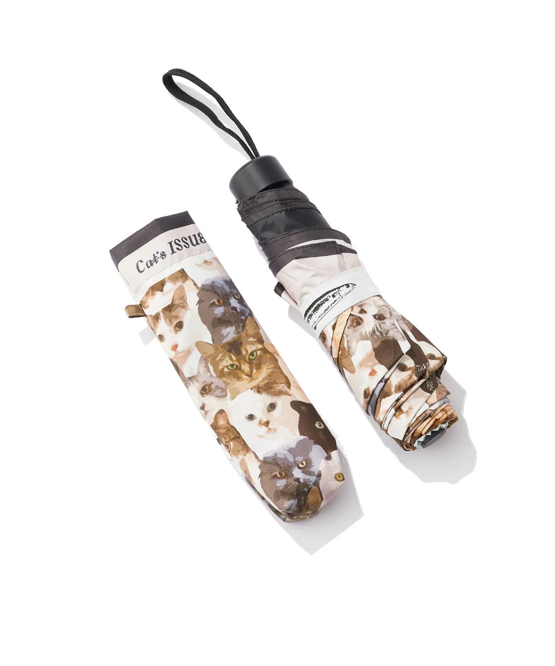 猫の顔がプリントされた傘が2本写っている