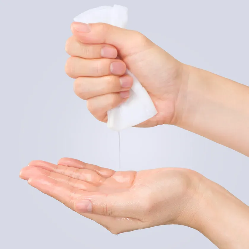 美容液をたっぷり130mL配合