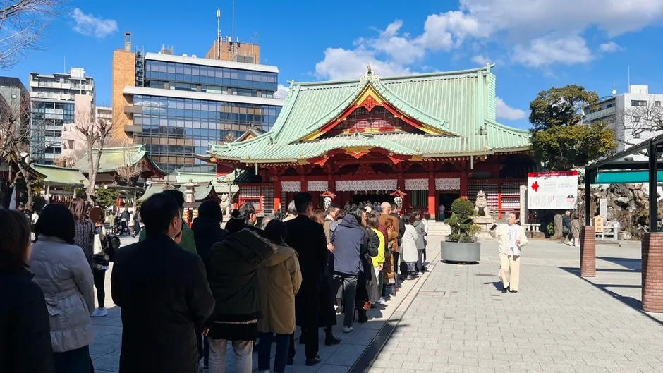 神社の参拝風景