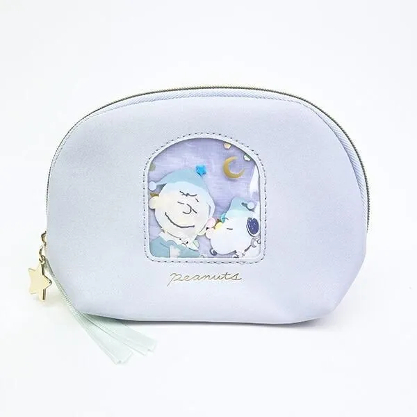スヌーピーとチャーリー・ブラウンが描かれたパステルカラーのポーチ