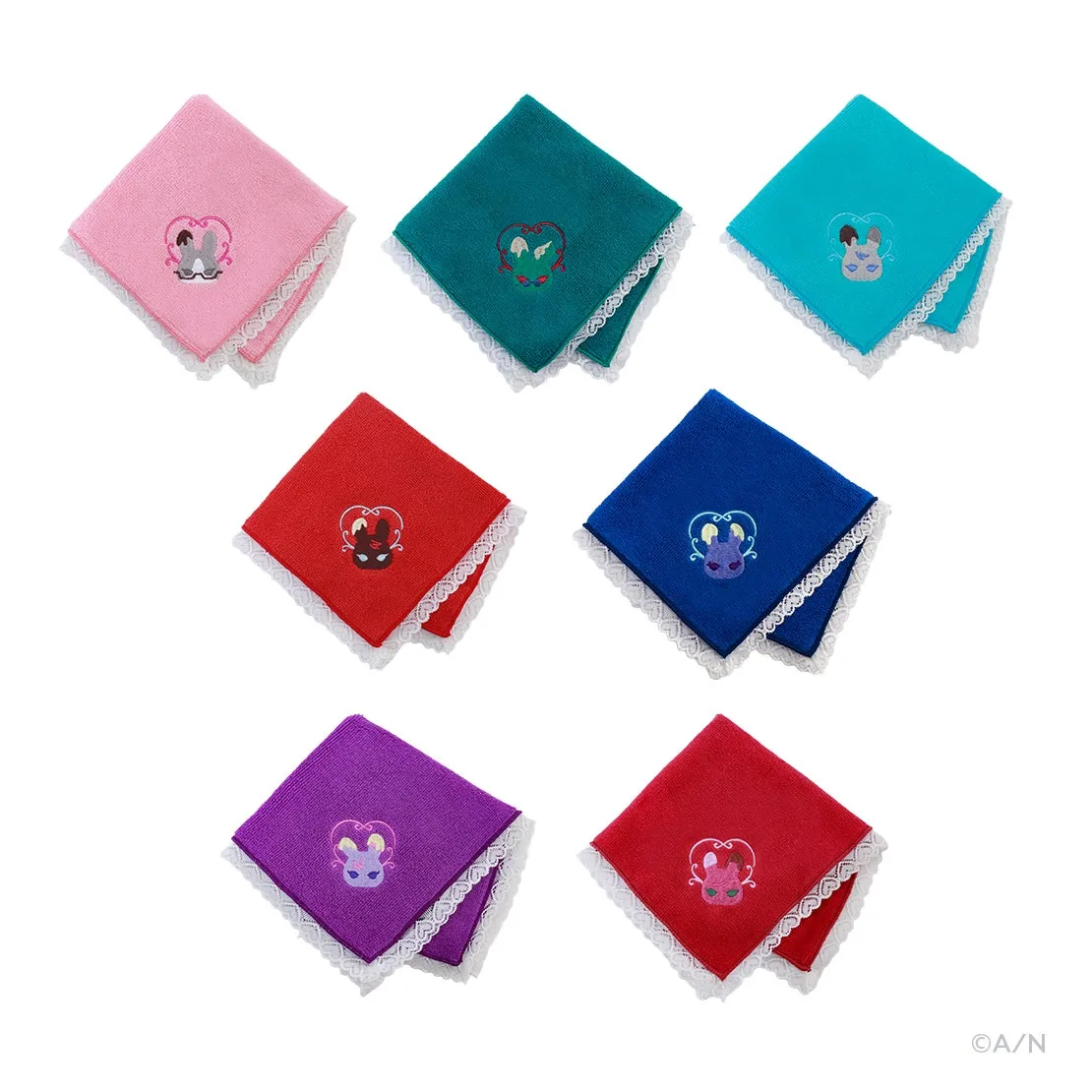 さまざまな色のハンカチ