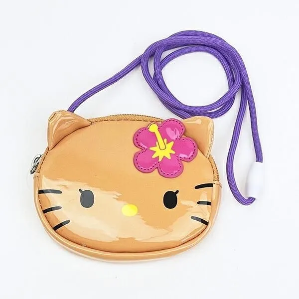 エナメル素材のコインケース