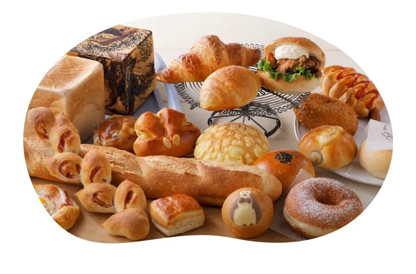 店頭に並ぶ多種多様なパン